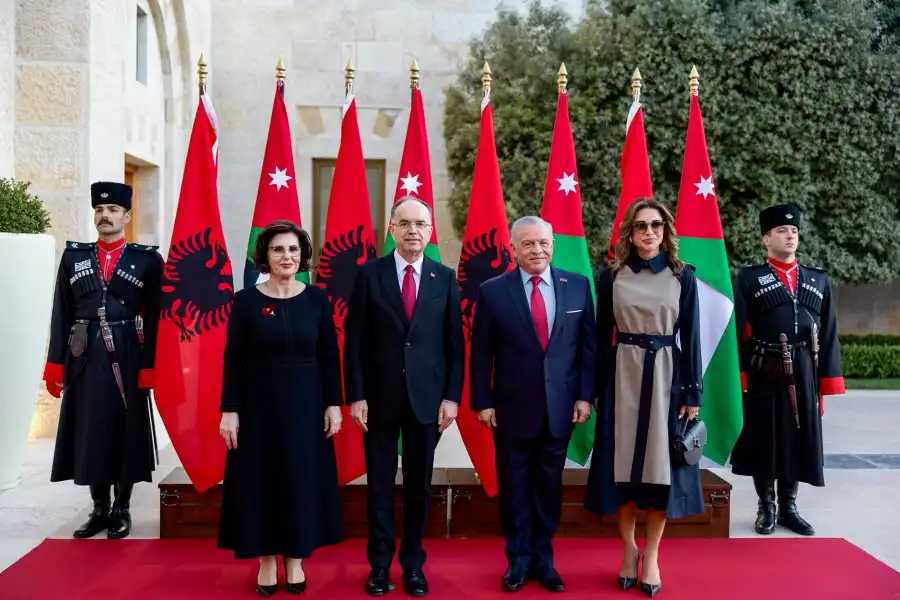 مدار الساعة,أخبار الأردن,اخبار الاردن,نائب رئيس الوزراء,وزير الخارجية وشؤون المغتربين,وزير الصحة,الملكة رانيا,رئيس الوزراء,أيمن الصفدي,الأمير غازي بن محمد,الضفة الغربية,قصر الحسينية