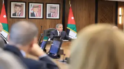 حسان: لن يمسّ أيّ مستحقّ للتقاعد