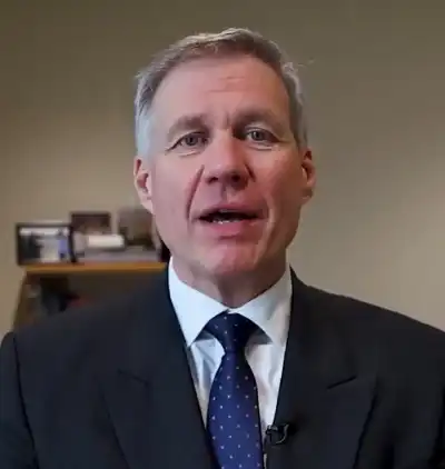 السفير البريطاني: الفيزا الإلكترونية متاحة للأردنيين