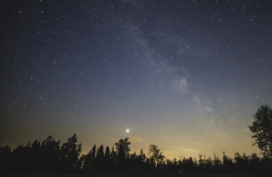 مدار الساعة,أخبار خفيفة ومنوعة
