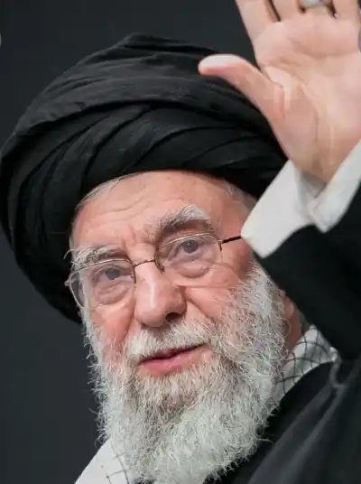 التلفزيون الإيران يعلن مقتل المرشد الإيراني