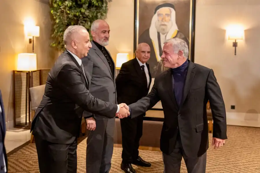 مدار الساعة,أخبار البنوك والشركات,الملك عبدالله الثاني,الديوان الملكي الهاشمي,جامعة الحسين التقنية,قصر الحسينية