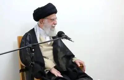 ايران: وفاة زوجة خامنئي متأثرة بجروح