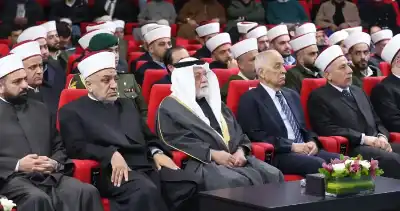 مندوبا عن الملك.. الأمير علي بن