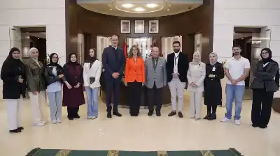 تكريم طلبة من الشرق الأوسط لنجاحهم