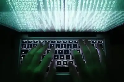 اختراق آلاف الأجهزة حول العالم لصنع