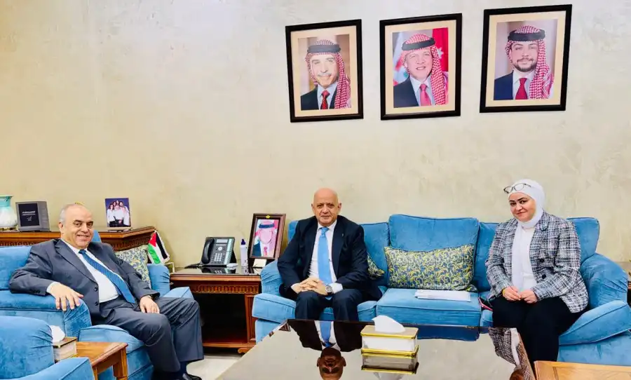 مدار الساعة,أخبار اقتصادية,وزير التربية والتعليم,وزير التعليم العالي والبحث العلمي,الدكتور عزمي محافظة,عزمي محافظة,الاتحاد الأوروبي,وزارة التعليم العالي والبحث العلمي,غرفة تجارة الأردن,وزارة التعليم العالي