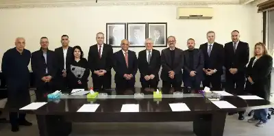 الصحفيين توقع اتفاقية خدمات إدارية مع