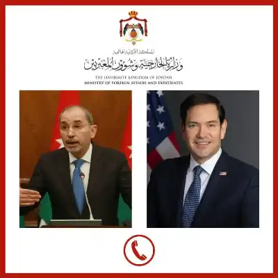 الصفدي يتلقى اتصالا هاتفيا من نظيره