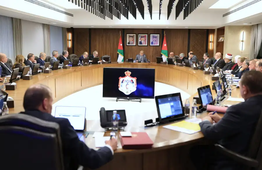 مدار الساعة,أخبار الأردن,اخبار الاردن,الدكتور جعفر حسان,رئيس الوزراء,وزارة المالية,وزارة التخطيط والتعاون الدولي,سلطة المياه,وزارة المياه والري,دائرة ضريبة الدخل والمبيعات,شركة الكهرباء الوطنية,وزارة التخطيط,وزارة المياه,دائرة ضريبة الدخل,سلطة منطقة العقبة الاقتصادية الخاصة,المناطق الحرة