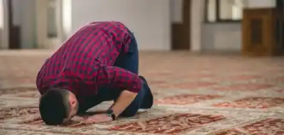 الأوقاف تحدد مدة الانتظار لصلاة الفجر