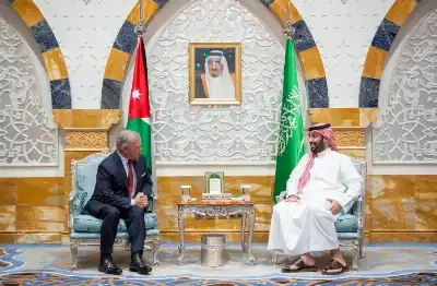 الملك وولي العهد السعودي يبحثان تداعيات