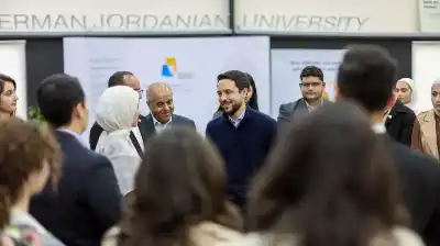 ولي العهد يزور الجامعة الألمانية الأردنية