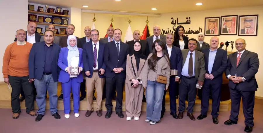 مدار الساعة,مناسبات أردنية,وزير الاتصال الحكومي,محمد المومني,القوات المسلحة الأردنية,الديوان الملكي الهاشمي,مجلس الأعيان,وكالة الأنباء الأردنية,القوات المسلحة,نقابة الصحفيين الأردنيين,نقيب الصحفيين,وزارة الاتصال الحكومي,الذكاء الاصطناعي,الجيش العربي