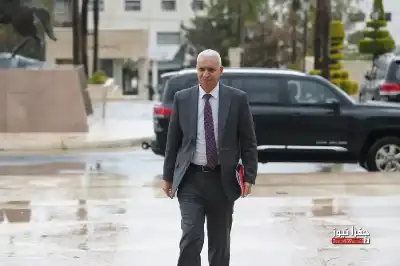 العموش يطالب بإلغاء ضريبة المعارف لان