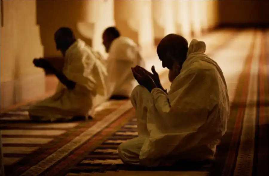 مدار الساعة,شؤون دينية