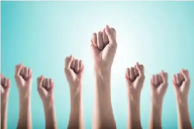 الشباب والمختبر الحضاري: صناعة المستقبل بسواعد