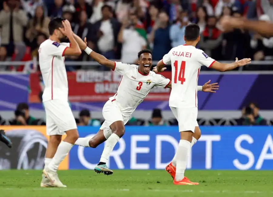 مدار الساعة,مناسبات أردنية,المنتخب الوطني