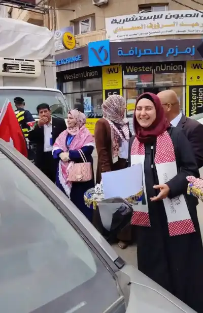 سيادة العلم وبساطة المسؤول.. إيمان الخوالدة