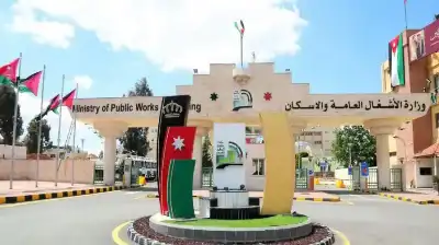 أشغال اربد تبدأ بتحسين الواقع المروري