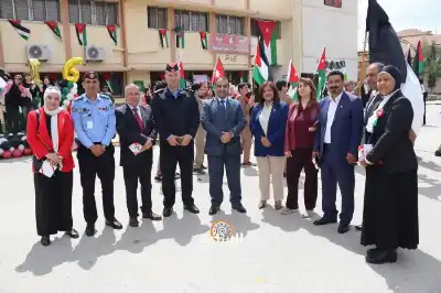 الخلايلة يرعى احتفالا بمناسبة يوم العلم