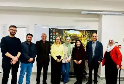 الآداب والعلوم في عمّان الأهلية تنظم