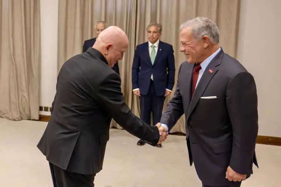 مدار الساعة,أخبار الأردن,اخبار الاردن,الدكتور جعفر حسان,رئيس الوزراء,الديوان الملكي الهاشمي,هيئة النزاهة ومكافحة الفساد,مكافحة الفساد