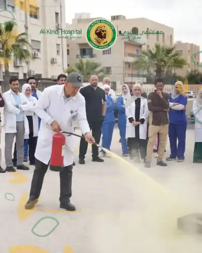 محاضرة وتجربة إخلاء وهمي في مستشفى