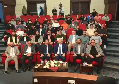 رئيس جامعة البترا يكرّم الطلبة المشاركين
