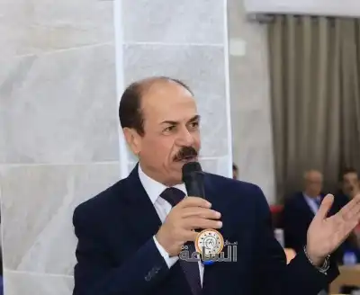 شيخ الخزاعلة في الأردن على سرير