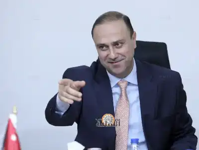 المومني يوضح للمنتقدين: التعامل مع الإشاعات