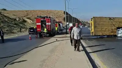 إغلاق طريق العدسية-البحر الميت بسبب انقلاب