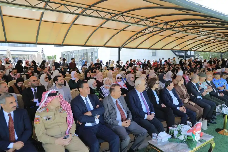 مدار الساعة,أخبار الجامعات الأردنية,المملكة الأردنية الهاشمية,الملك عبد الله الثاني بن الحسين,القوات المسلحة الأردنية,مجلس الأعيان,عيد الاستقلال,جامعة الشرق الأوسط,القوات المسلحة