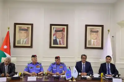 وزير الشباب ومدير الأمن العام يطلقان