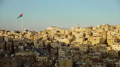 طقس أردني لطيف الجمعة والسبت وارتفاع
