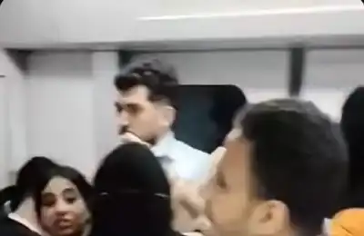مصر.. اقتحموا عربة للنساء في المترو