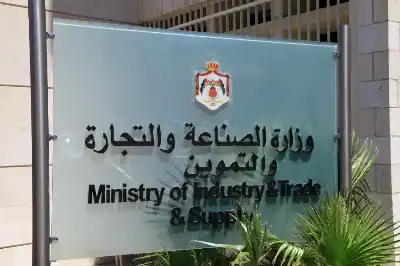 تحرير 71 مخالفة في حق منشآت