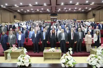 الزرقاء للتعليم والاستثمار تتبادل التهاني بمناسبة