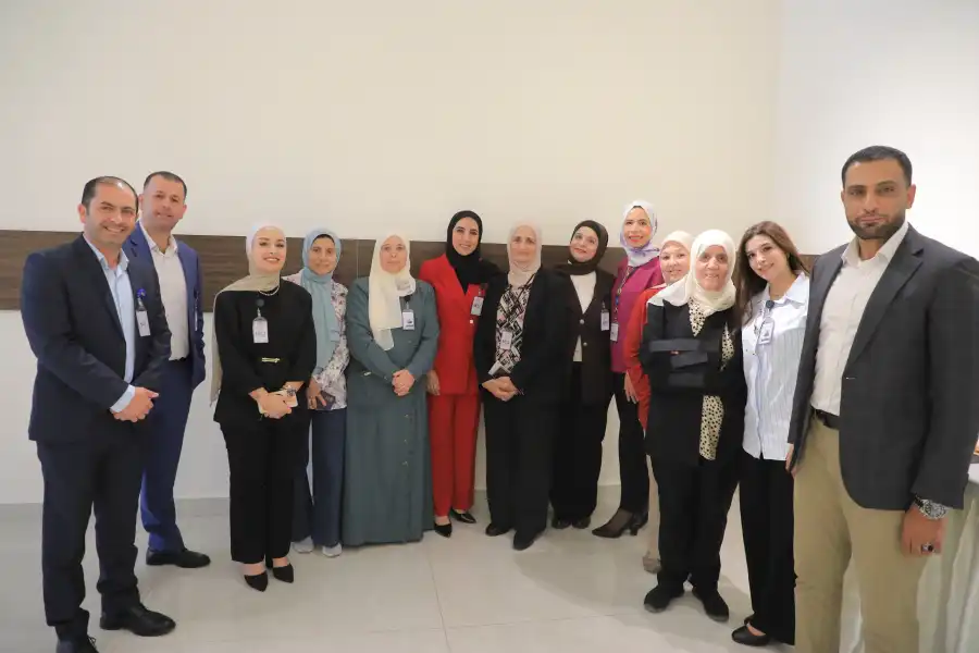 مدار الساعة,أخبار الجامعات الأردنية,الملك عبد الله الثاني,الأمير الحسين بن عبد الله الثاني,ولي العهد,جامعة الشرق الأوسط,عيد الأضحى