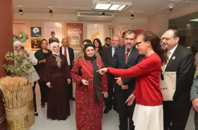 رئيس جامعة البترا وملحق التعاون العلمي