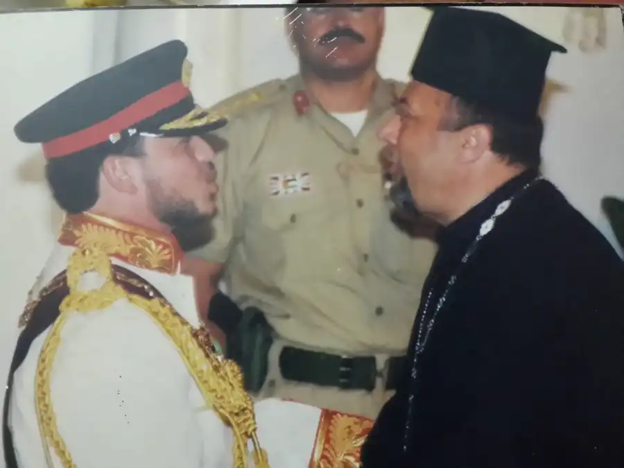 عند قصر رغدان.. (9 حزيران ١٩٩٩)..