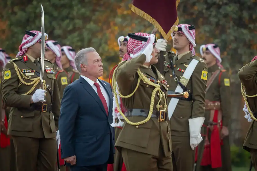 الخصاونة يكتب: في عيد الجلوس الملكي