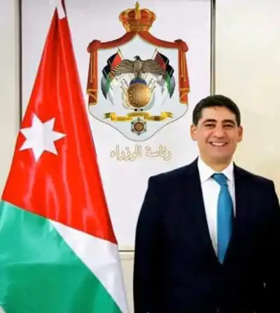 العواملة يتقبلون التهاني بتعيين نذير أمينا