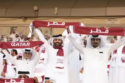 عندما يجلس القطريون على شرفة العالم
