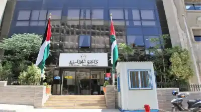 أكثر من 350 ألف مسافر عبر