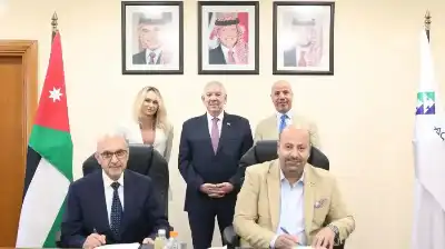 اتفاقية لإقامة مشروع إنتاج الأمونيا الخضراء