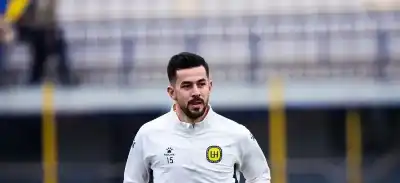 ناديان عربيان يغازلان مدافع النشامى سعد
