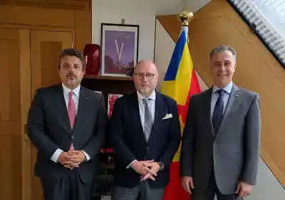 القضاة يبحث في لندن دعم المباحثات
