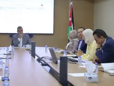 الخرابشة يتابع مشاريع رؤية التحديث الاقتصادي