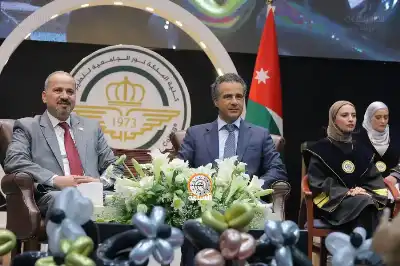 تخريج فوج النشامى لطلبة كلية الملكة